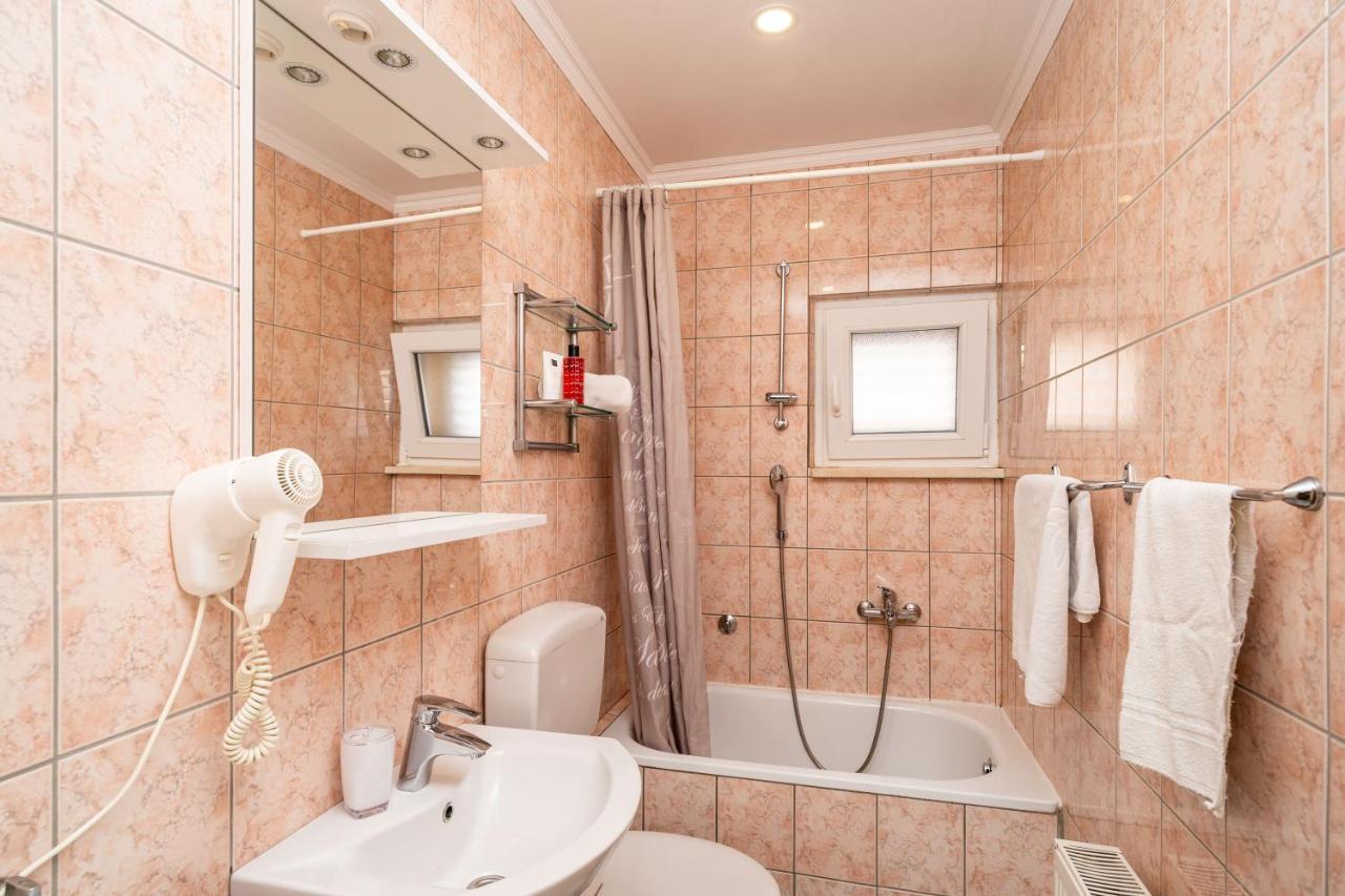 Apartmani Niki Zvekovica Cavtat Luaran gambar