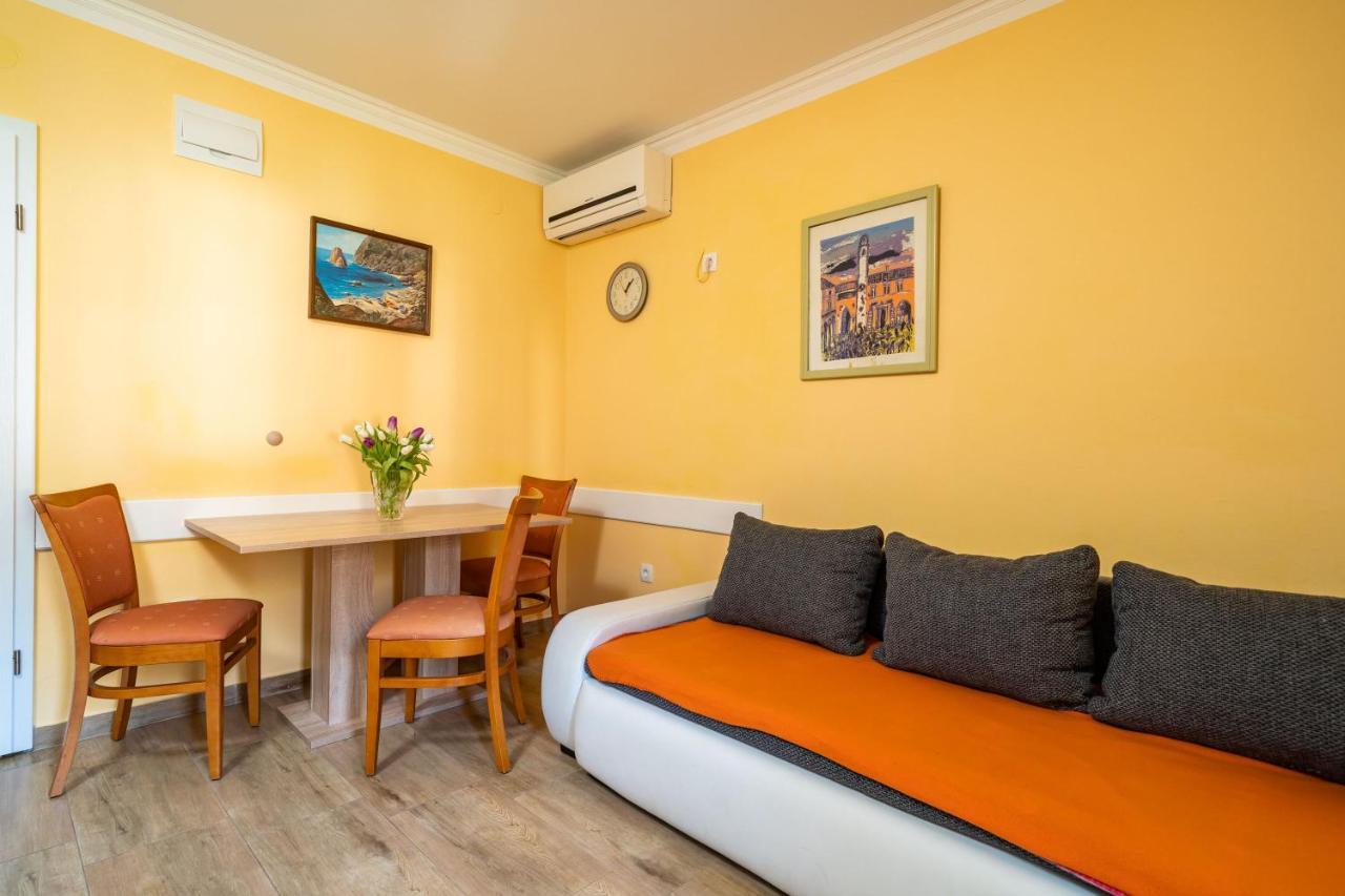 Apartmani Niki Zvekovica Cavtat Luaran gambar