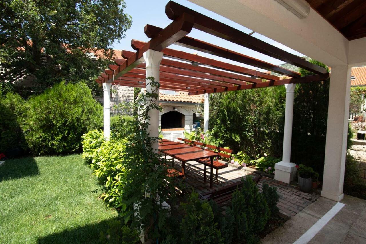Apartmani Niki Zvekovica Cavtat Luaran gambar